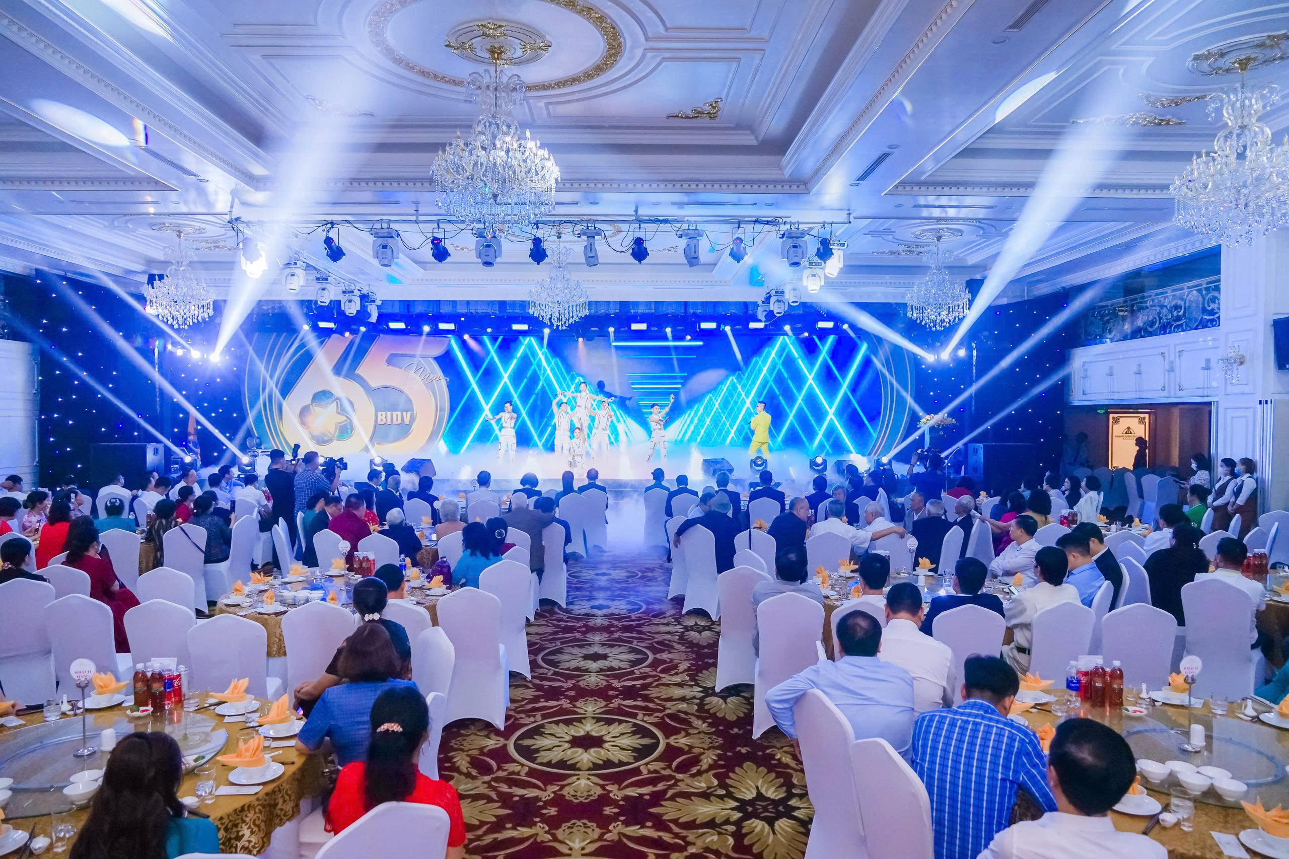 GVP_am thanh anh sang.jpg